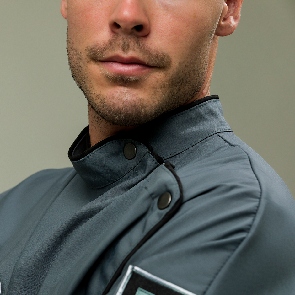 Barber Smock, tapered neck design